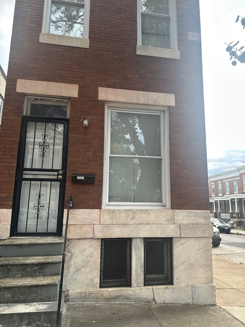 1121 Whitelock St