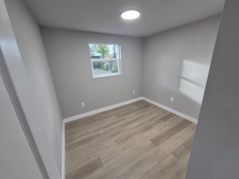 2209 Gano St #3 - Photo 5 of 18