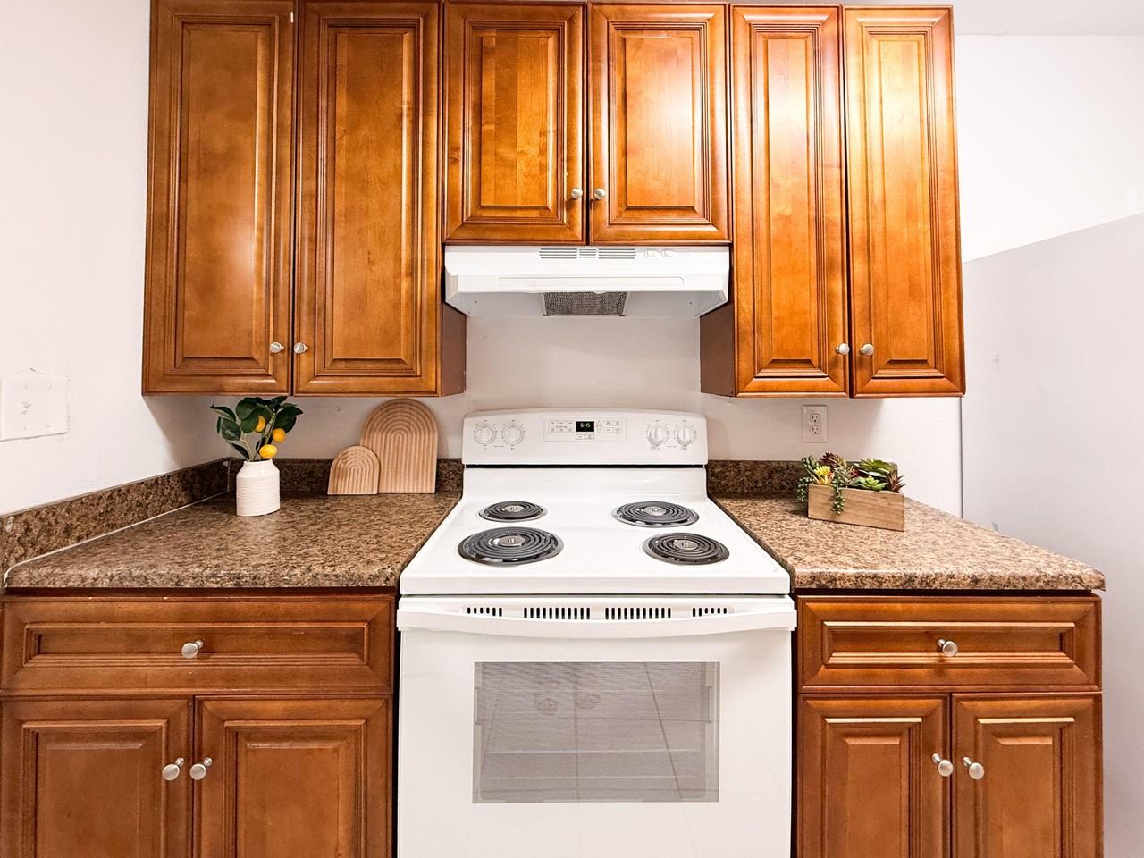 Newton Ave S - Photo 2 of 10