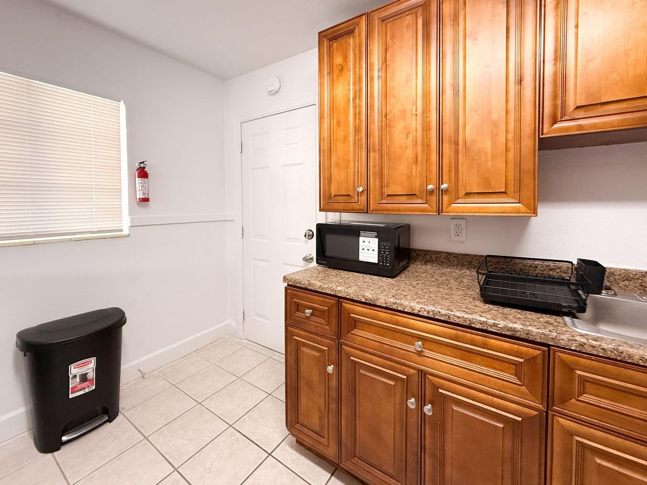 Newton Ave S - Photo 4 of 10