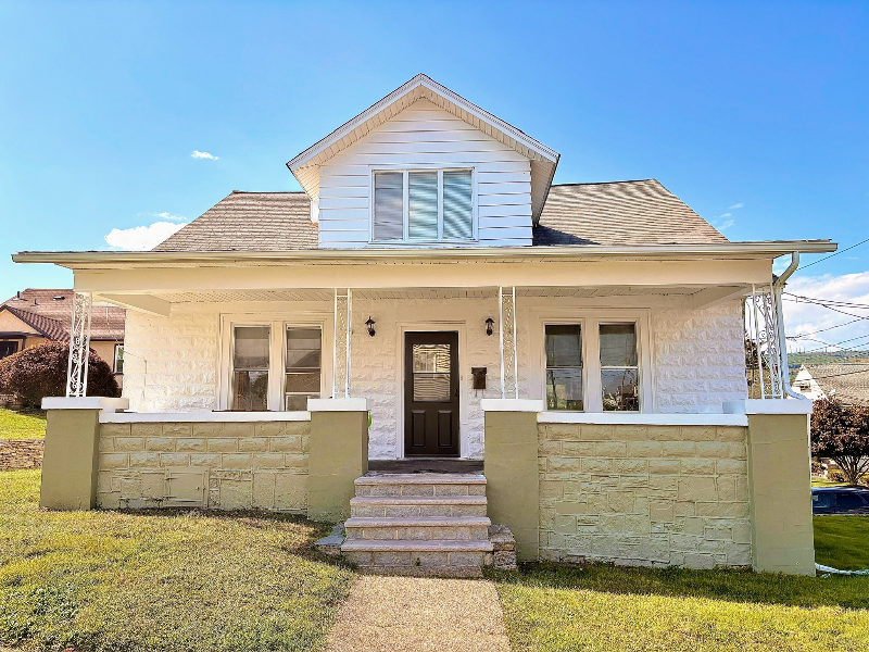 863 N Rebecca Ave #1 - Photo 2 of 11