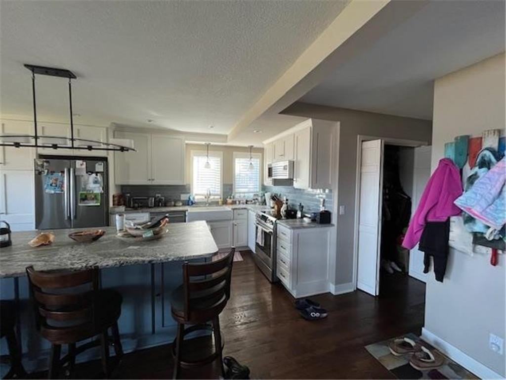 527 Mariner Dr - Photo 5 of 23