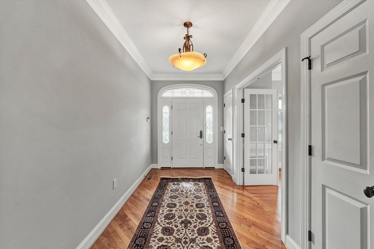 625 Highfield Rd - Photo 7 of 46