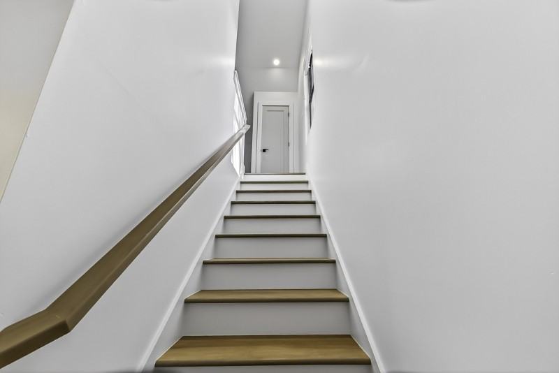 2133 N Talbott St - Photo 3 of 13