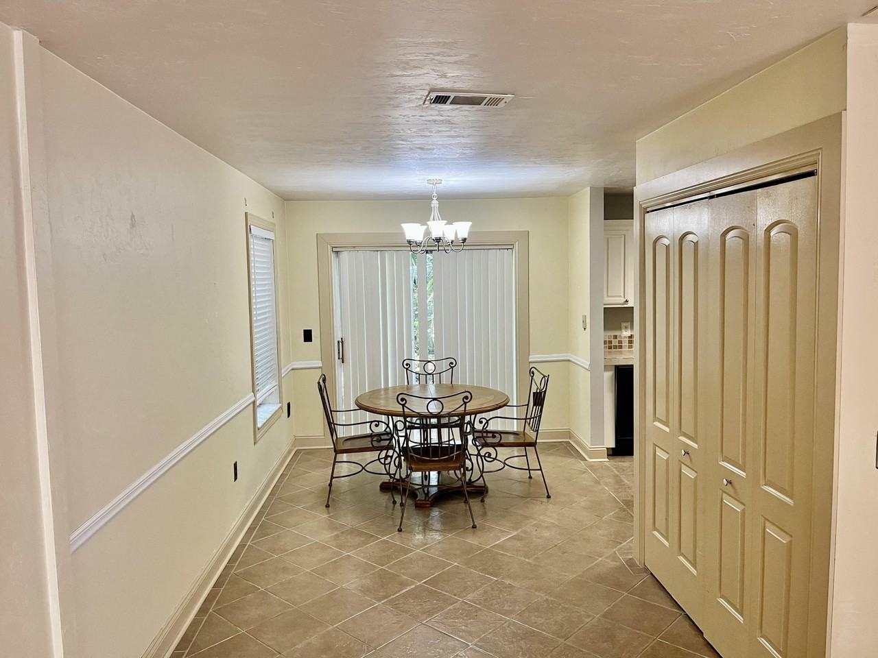 9727 Sw 52nd Ln - Photo 6 of 15