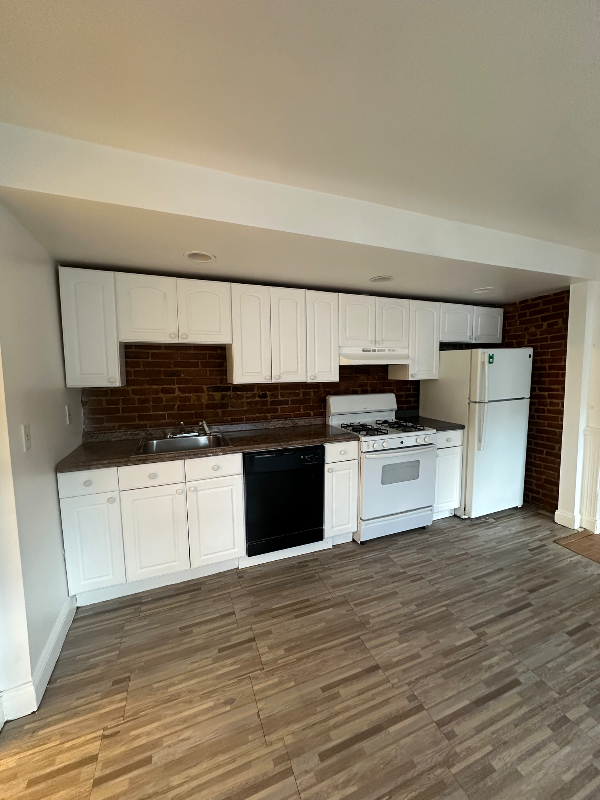 15 Walker St #4 - Photo 5 of 12