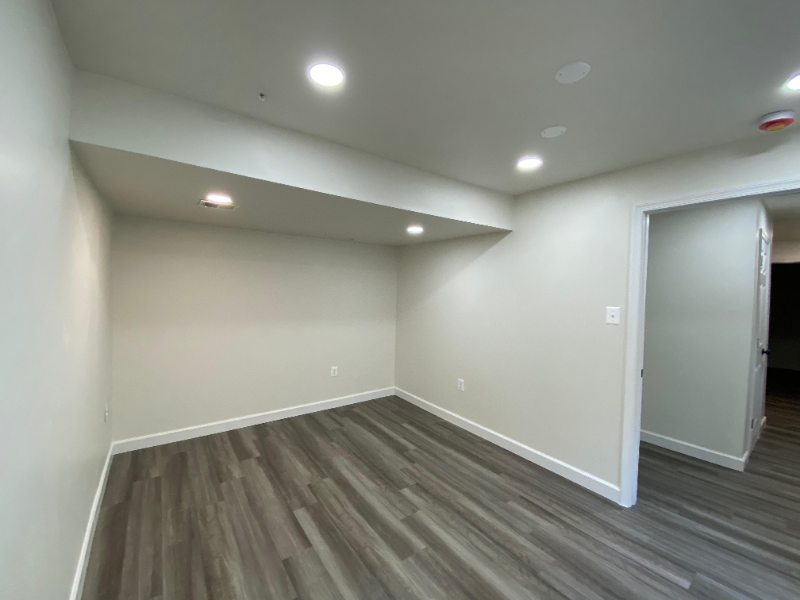 353 Daleview Dr #1 - Photo 7 of 14