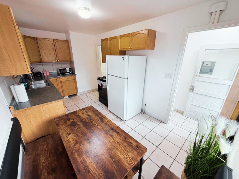 1711 S St - Photo 5 of 13