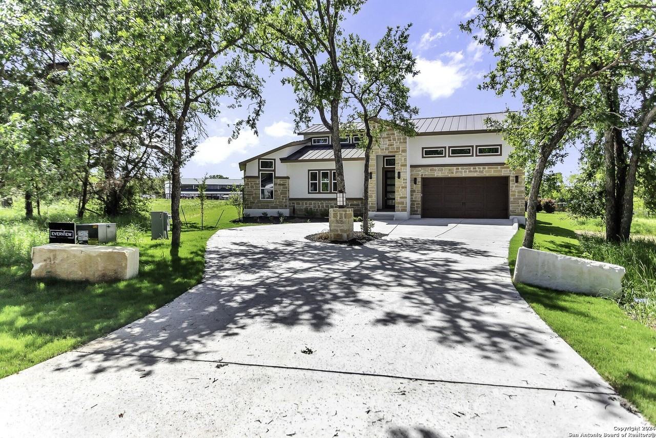 305 Fire Dance - Photo 6 of 43