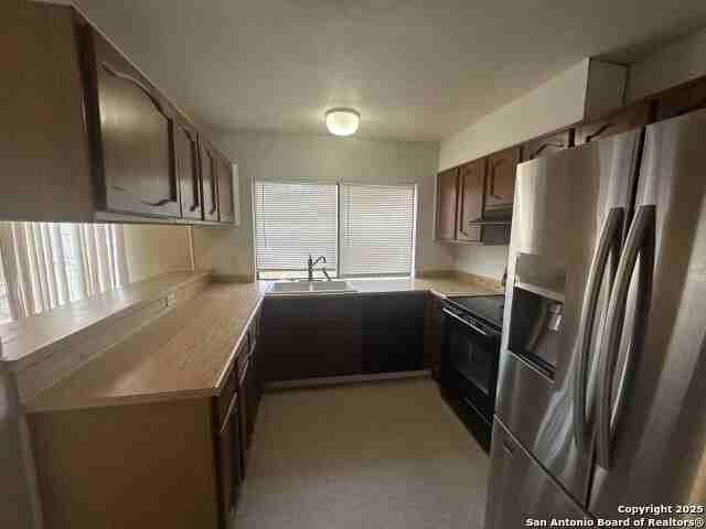 1325 Bitterlake - Photo 4 of 10