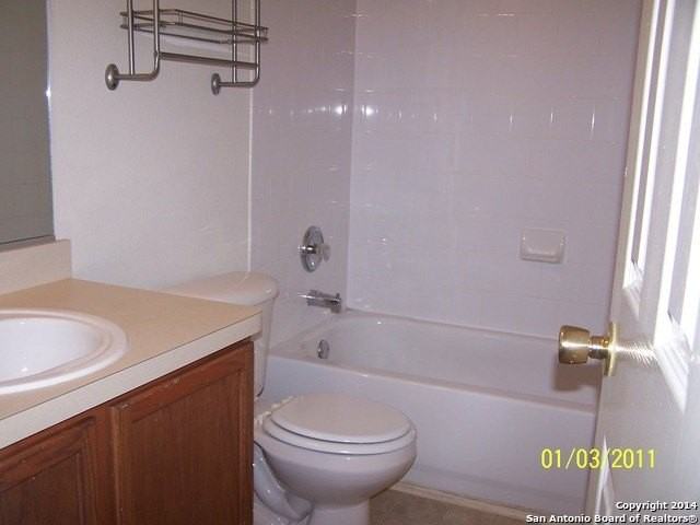 15803 Borwick Ln - Photo 6 of 24