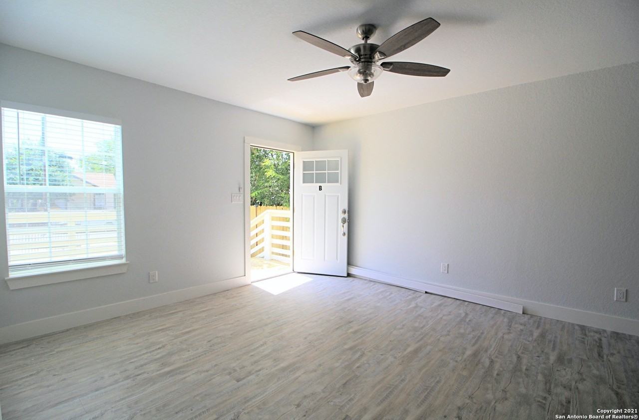 707 S Olive St #B - Photo 2 of 13