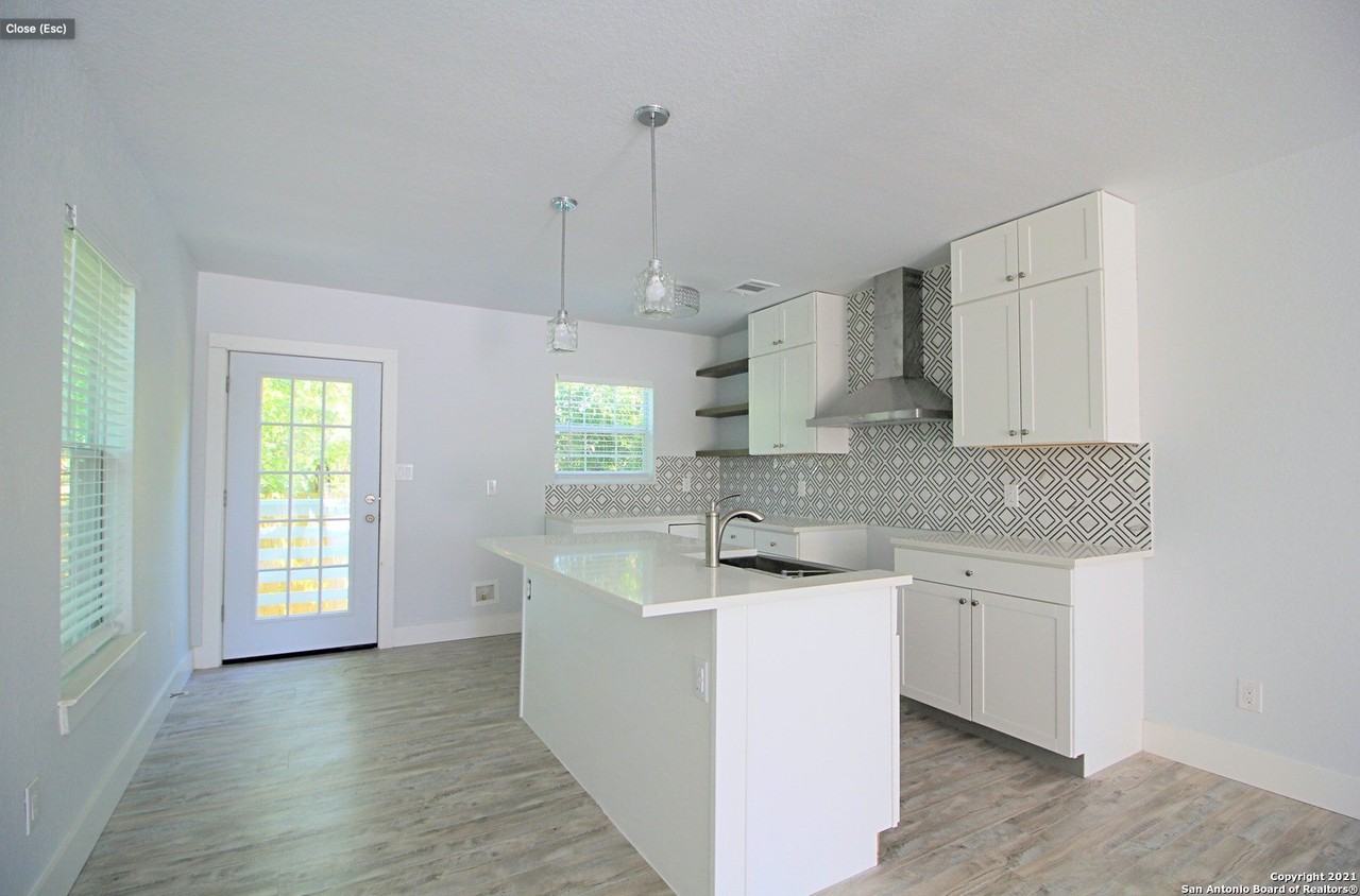 707 S Olive St #B - Photo 4 of 13
