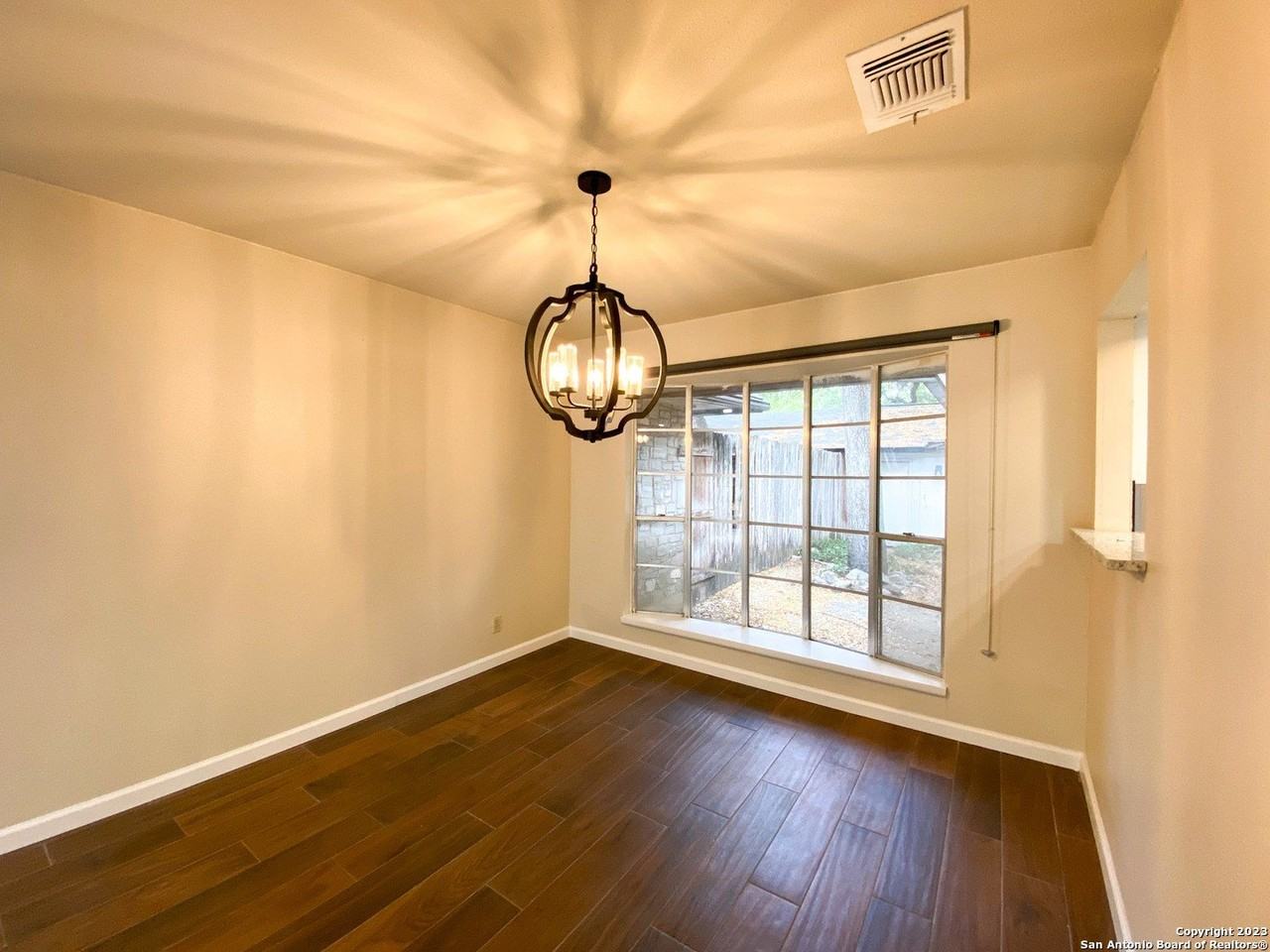 11039 Whisper Valley St - Photo 3 of 32