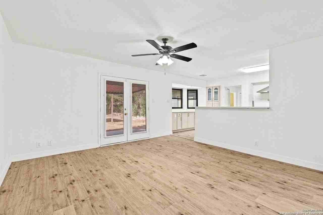 9311 Contessa Dr - Photo 5 of 22