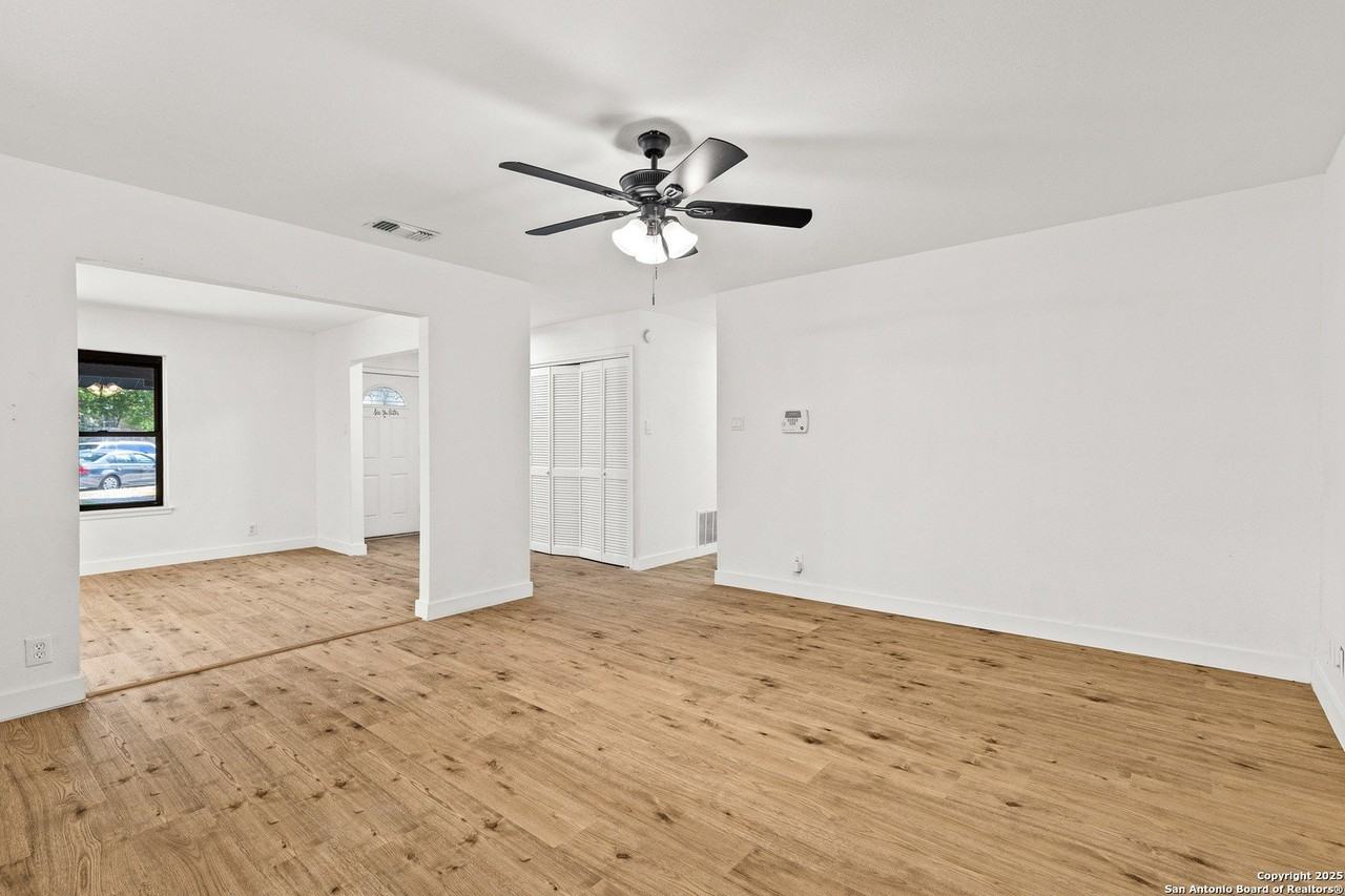 9311 Contessa Dr - Photo 6 of 22