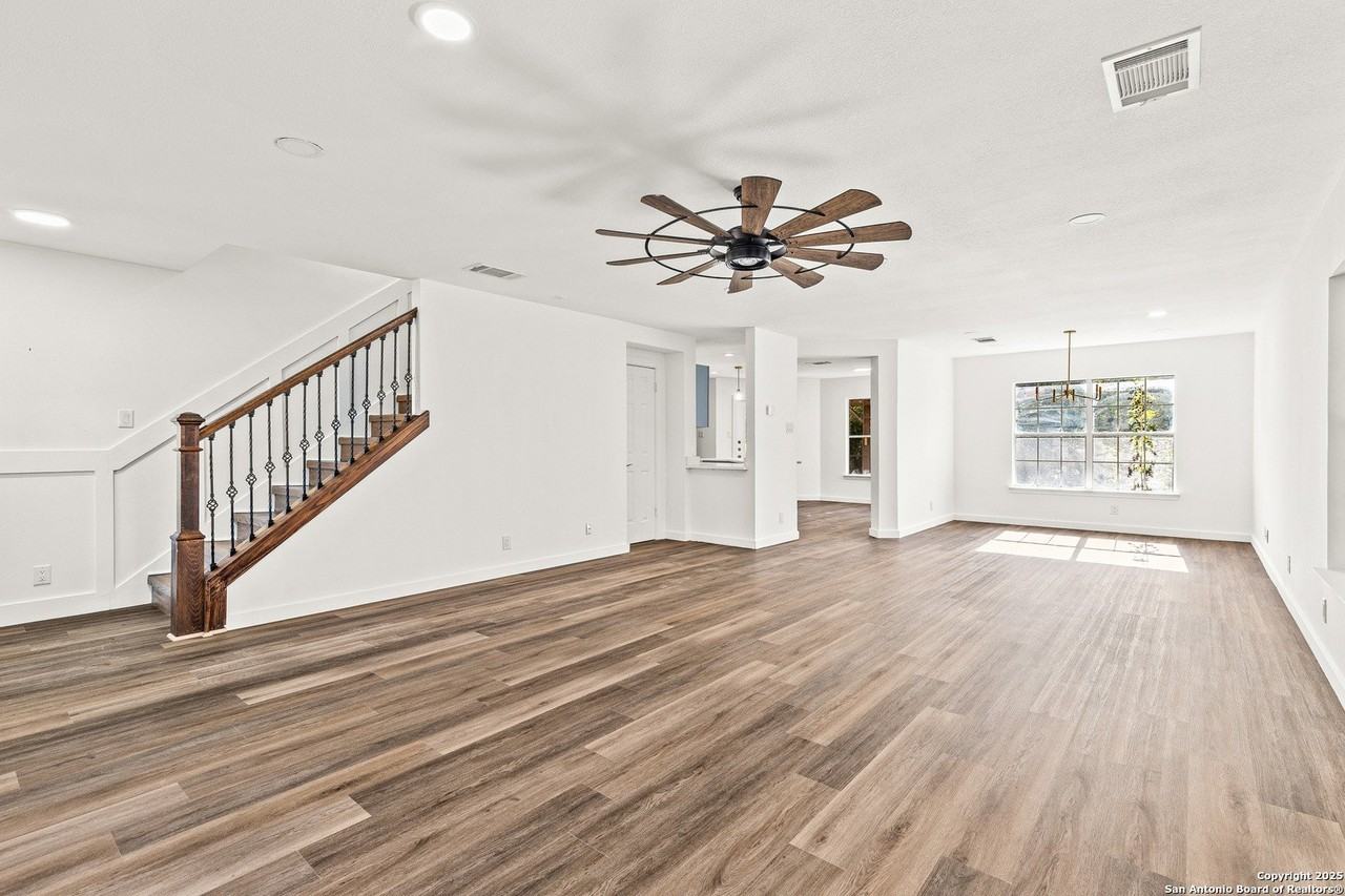 1687 Fir Cir - Photo 4 of 25