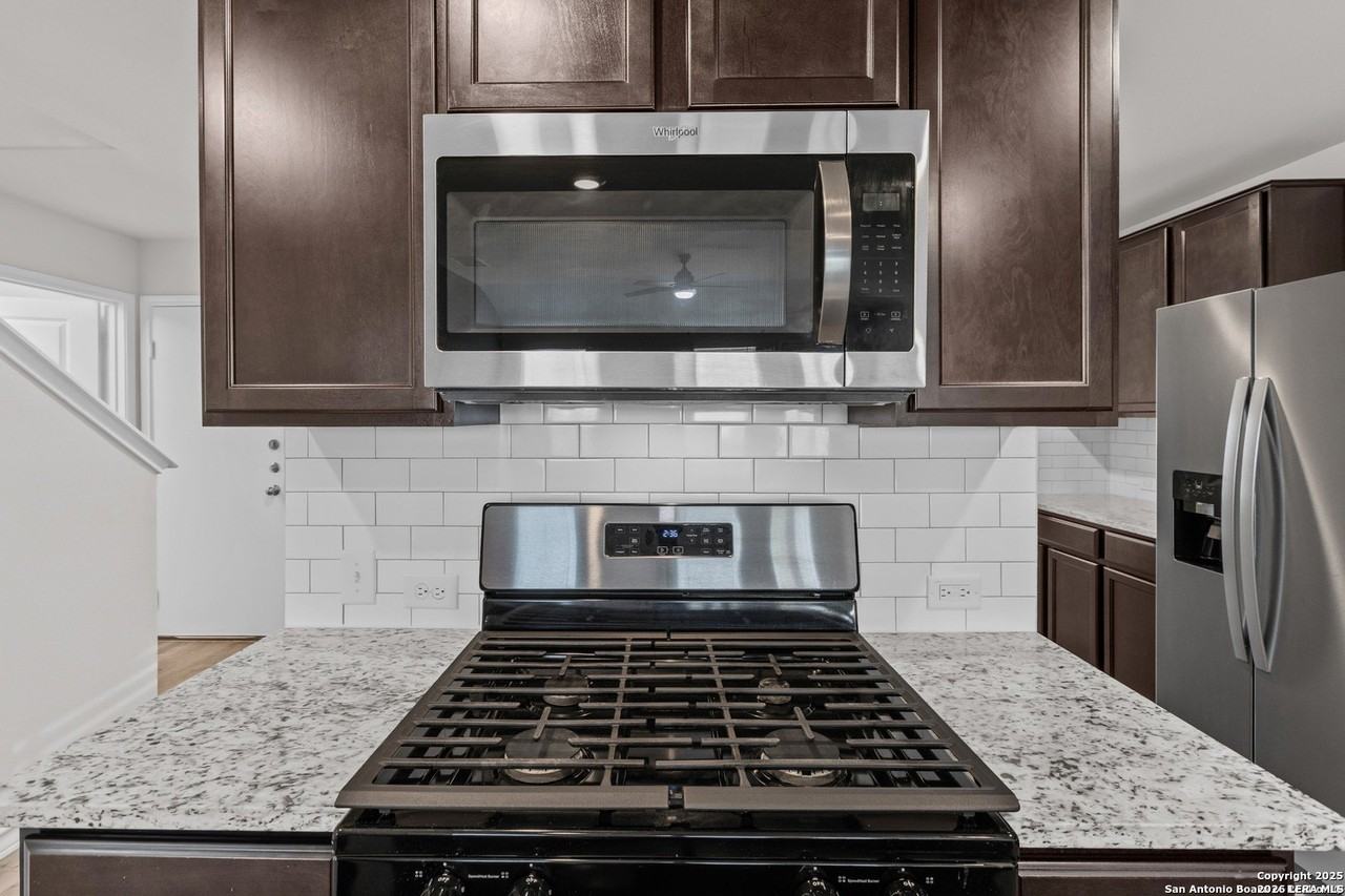 6812 Orff Pt - Photo 5 of 39