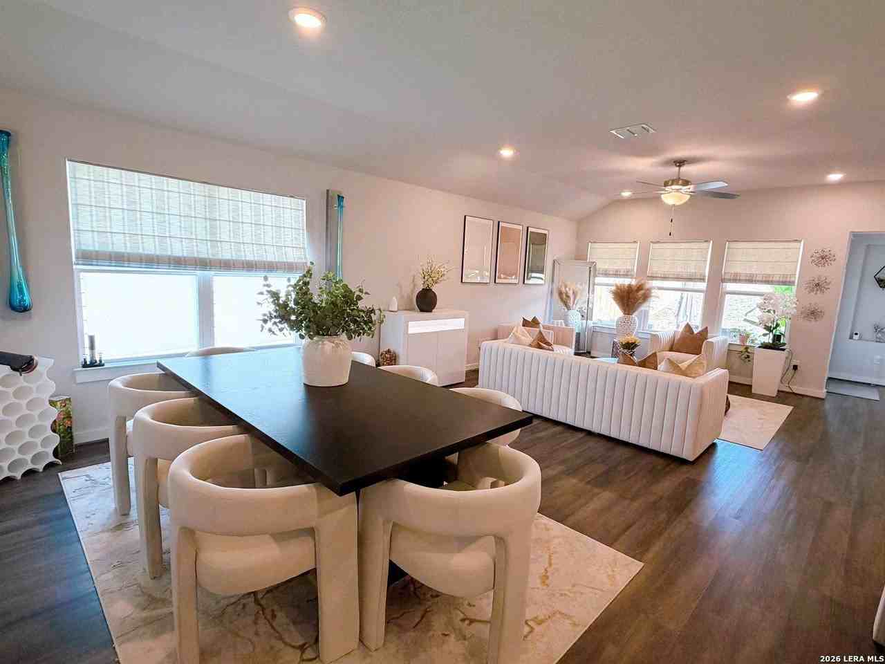 3834 Glenloch Way - Photo 4 of 11