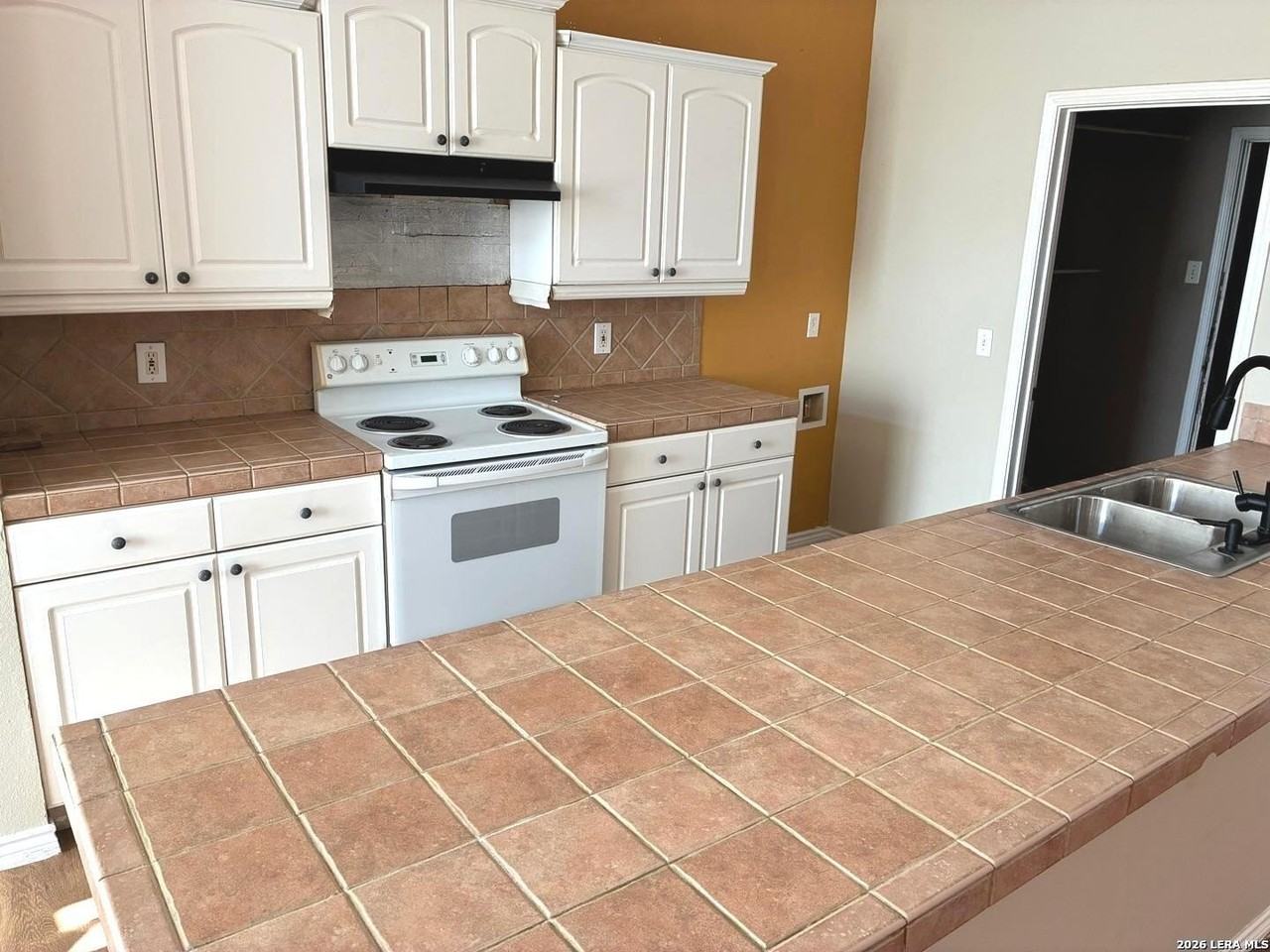 7114 Elm Trl - Photo 4 of 15