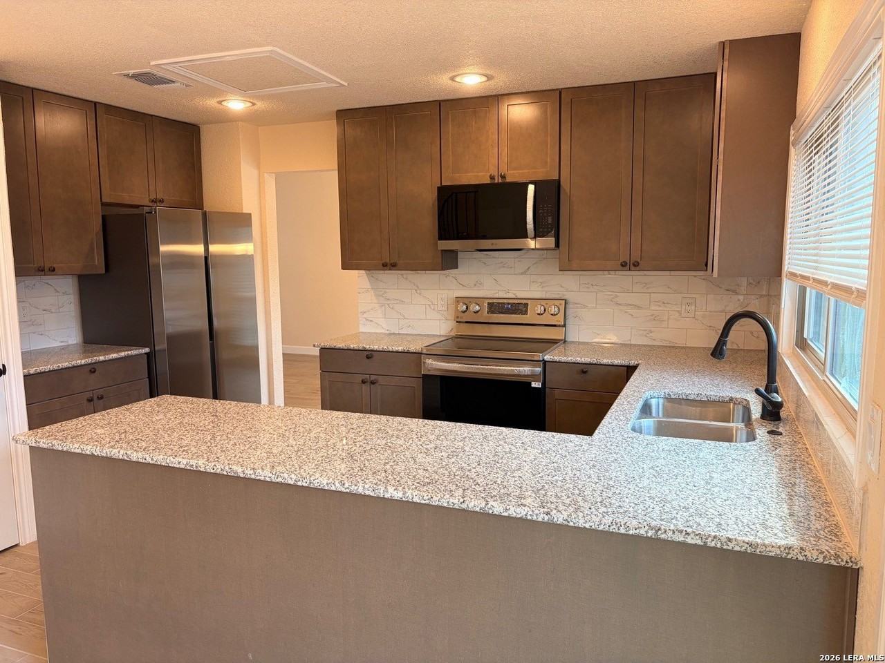 6311 Maricopa - Photo 4 of 18