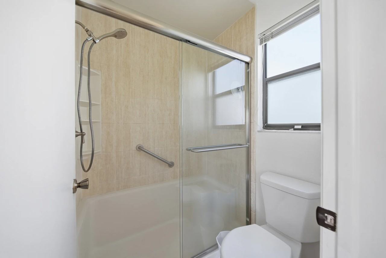 2007 Mandalay Ct #2 - Photo 6 of 9