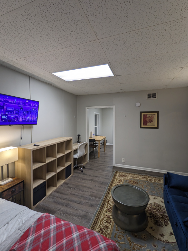 1344 S Belmont Ave #1 - Photo 2 of 8