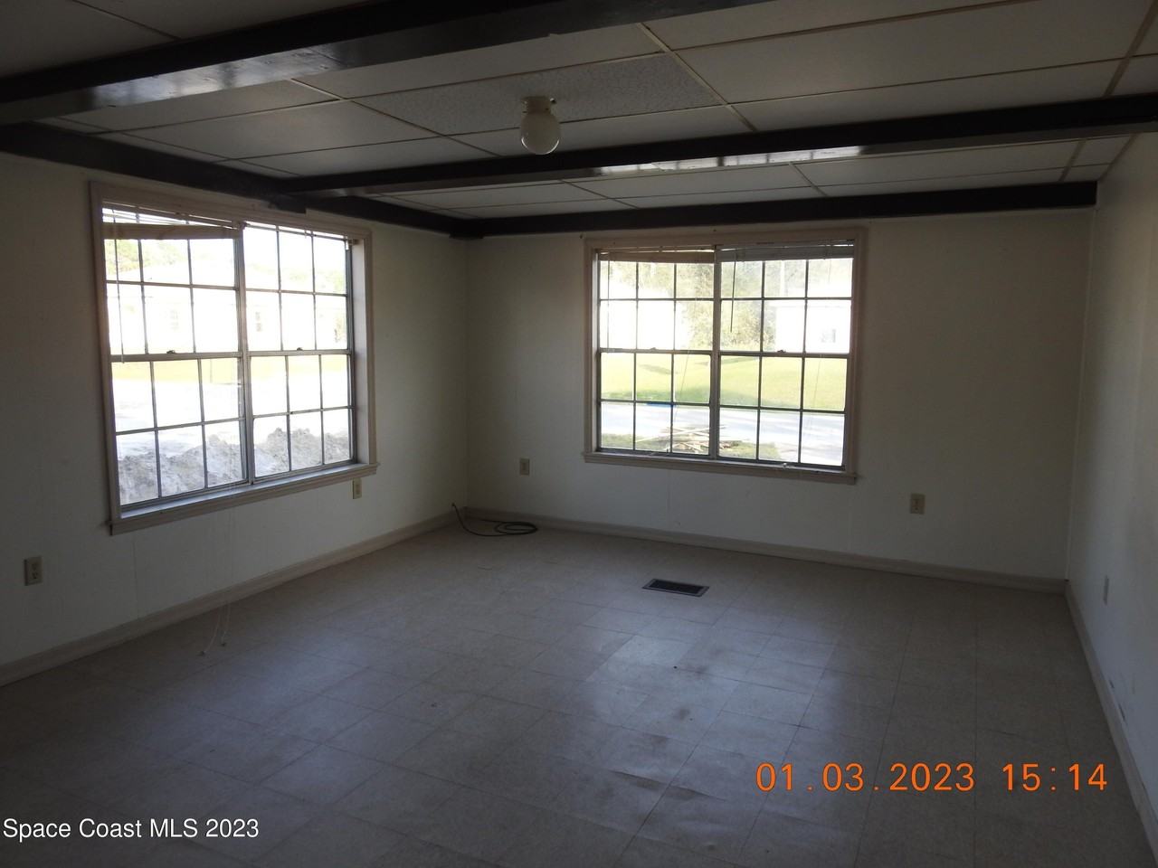 484 Bridgeport Ave Nw - Photo 5 of 7