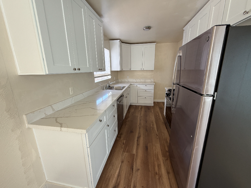 1327 Ashby Ave #C - Photo 4 of 8