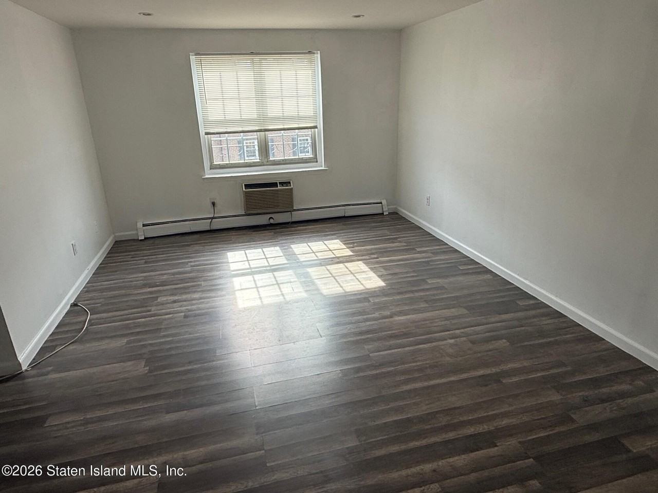 394 Maryland Ave Apt 2a - Photo 4 of 11