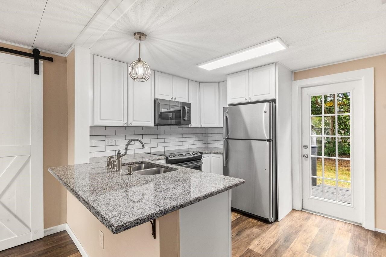 68 Angelo Ln - Photo 3 of 12