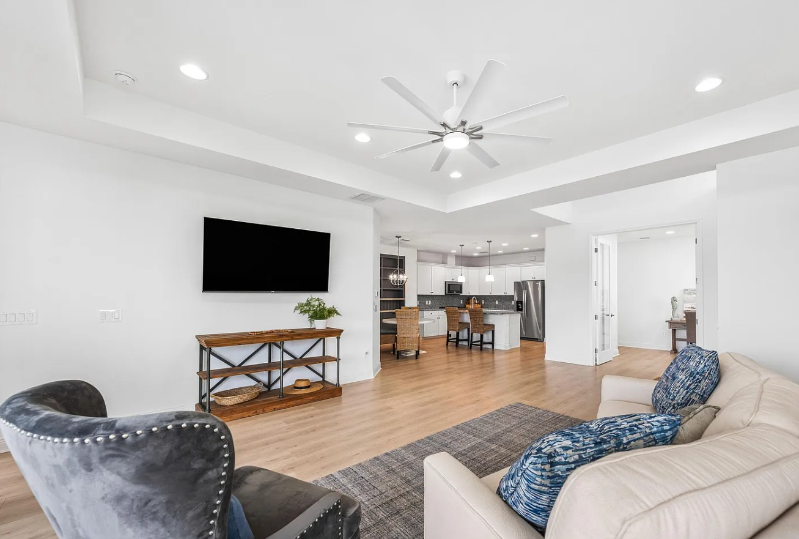 8570 Island Breeze Ave - Photo 6 of 20