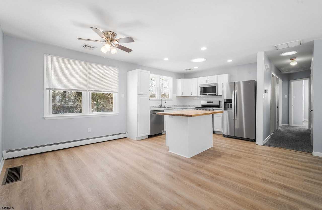 13 Schoolhouse Dr - Photo 5 of 24