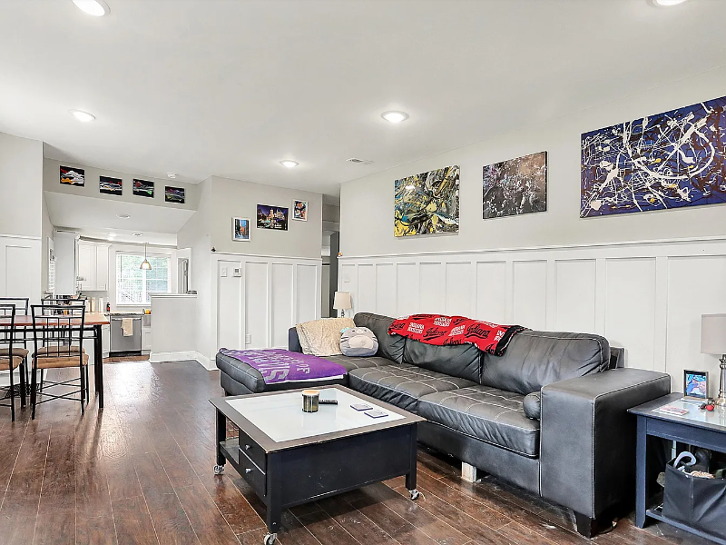 1641 Iowa St - Photo 4 of 15