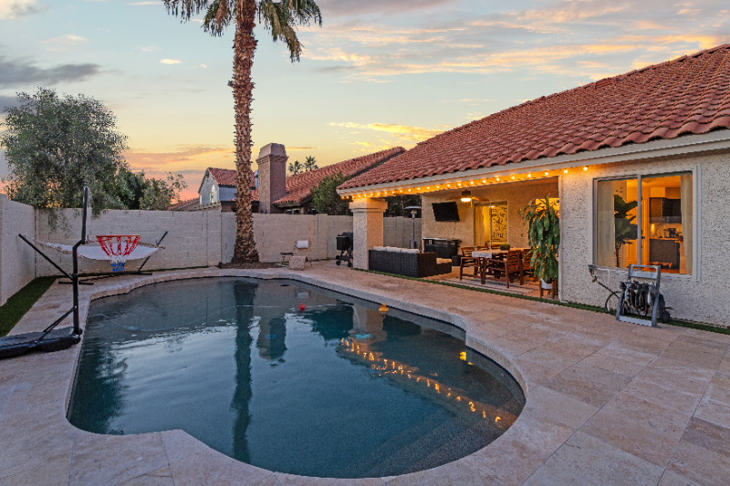 3001 E Redwood Ln - Photo 2 of 12