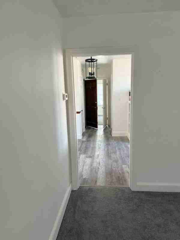 318 Macon Ave - Photo 3 of 7