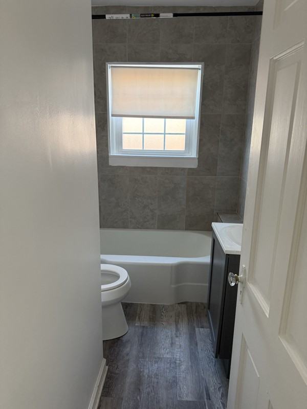 318 Macon Ave - Photo 6 of 7