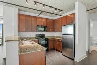 902 S Clark St - Photo 1 of 1
