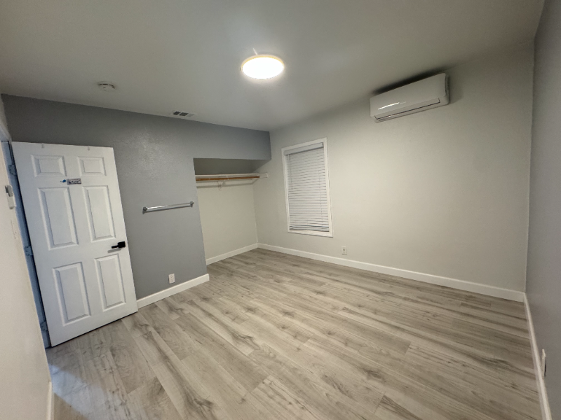 5413 W 4th St #MAIN - Photo 6 of 12