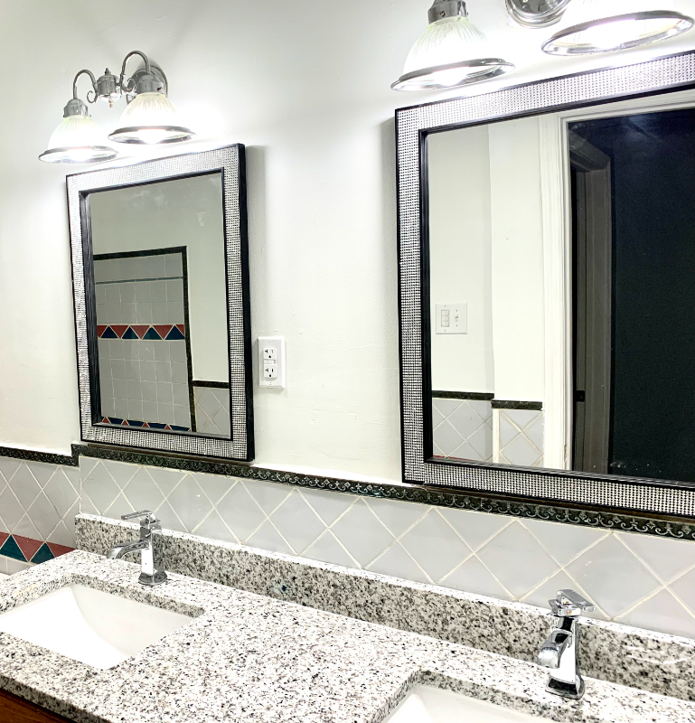 720 Menchaca St - Photo 3 of 11