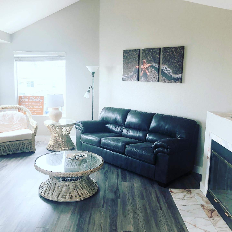 605 S Myers St #8 - Photo 6 of 19