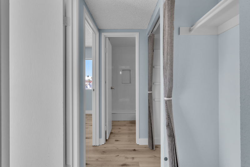 725 N Royal Crest Cir #237 - Photo 5 of 24