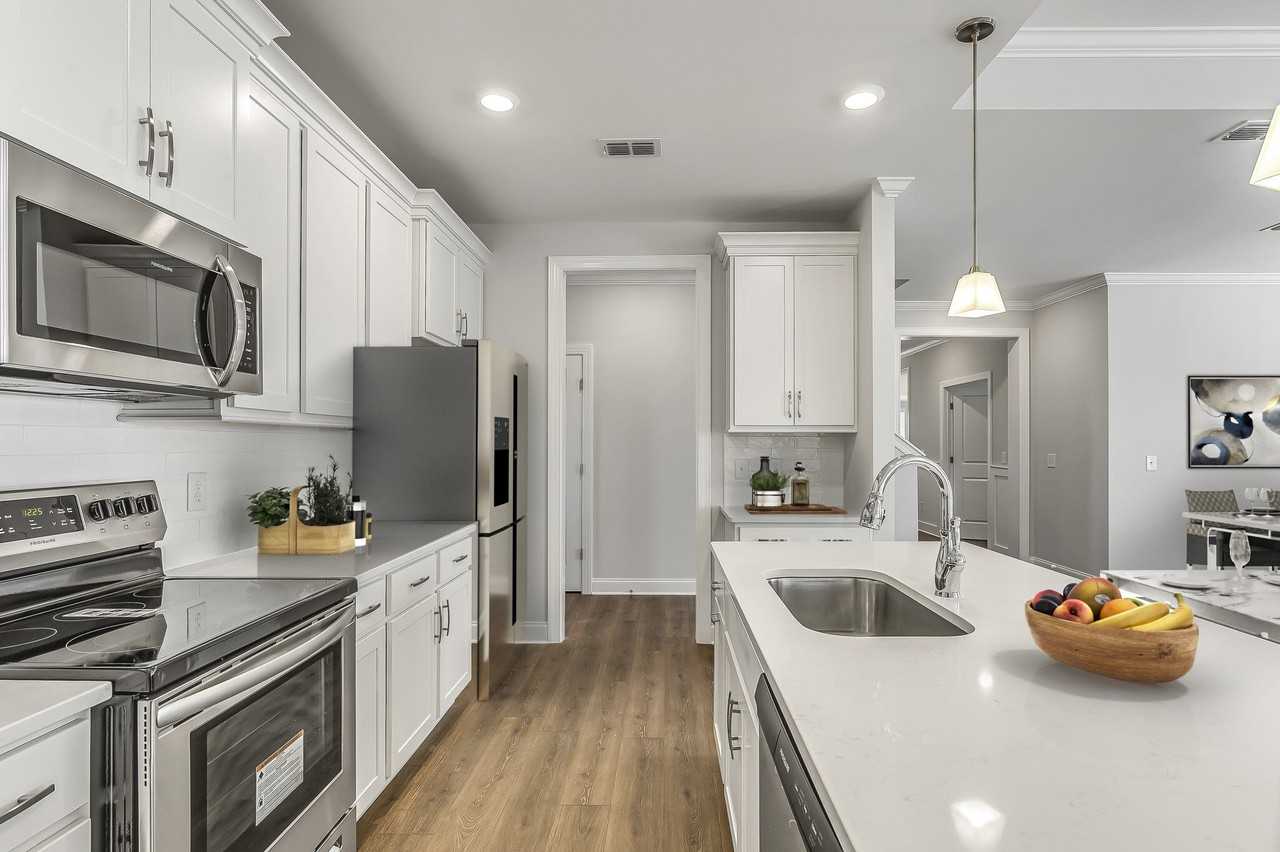 418 Butler Rd - Photo 7 of 26