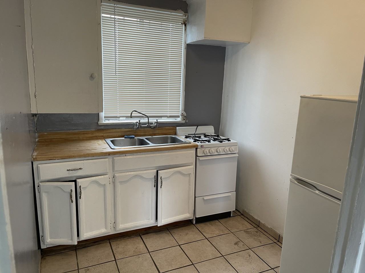 1825 Cherry Ave #6 - Photo 4 of 7