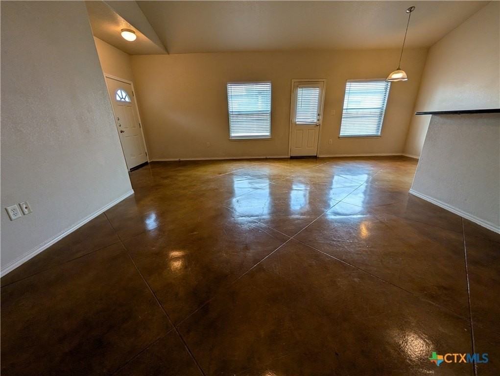 229 Anne Louise Dr - Photo 3 of 24