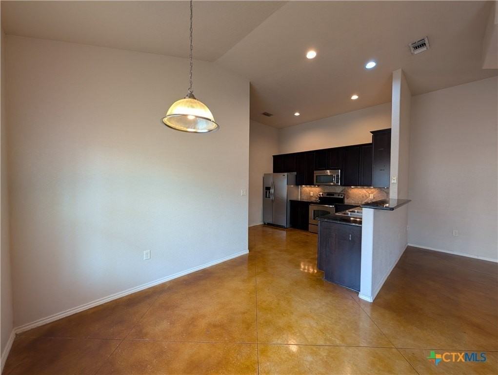 229 Anne Louise Dr - Photo 5 of 24