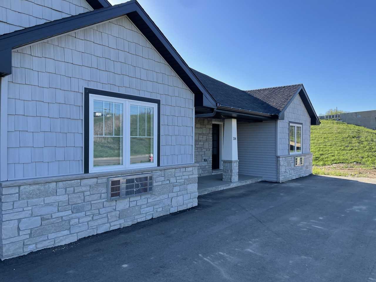 3399 W 32nd St - Photo 3 of 9