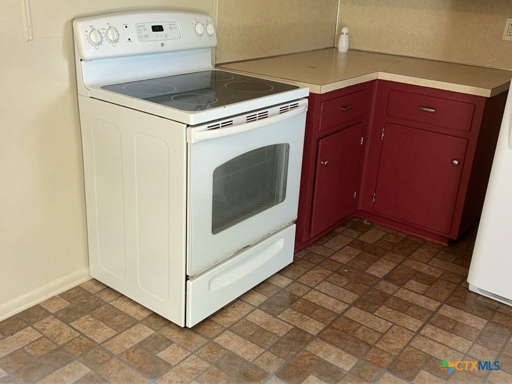 1504 Redondo Dr - Photo 5 of 15