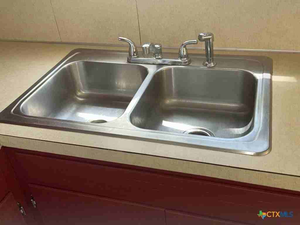 1504 Redondo Dr - Photo 6 of 15