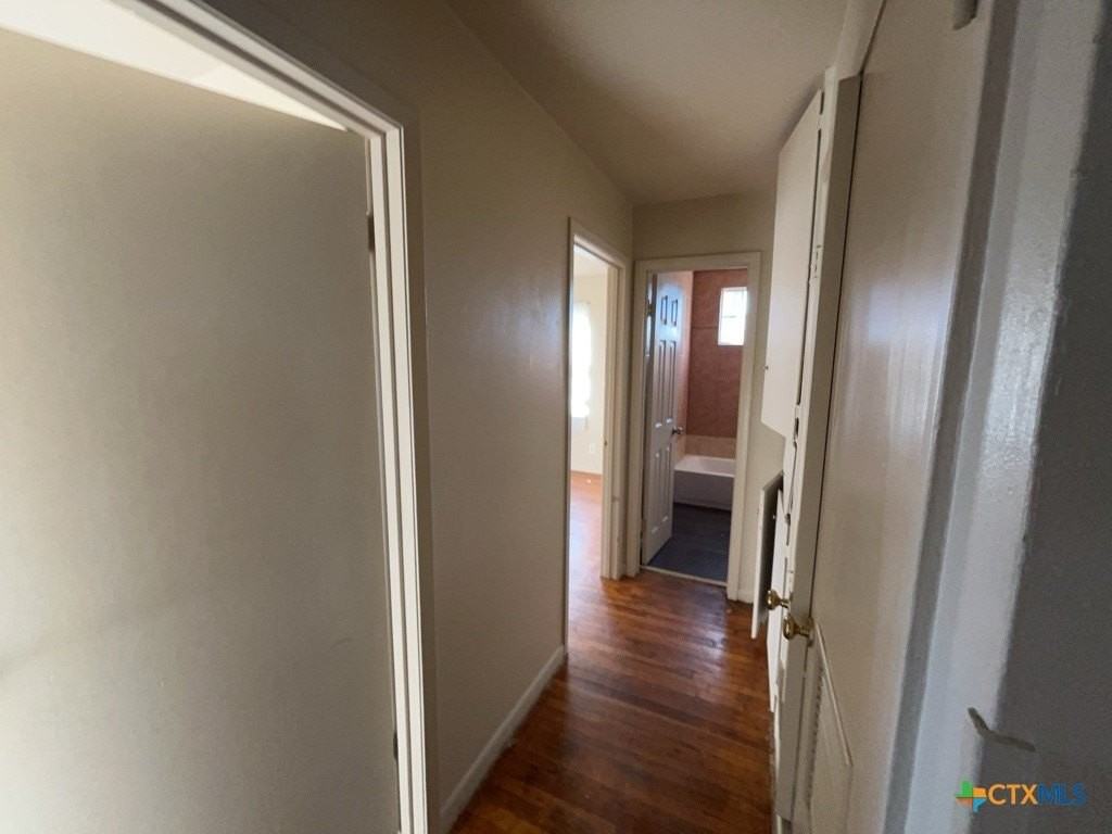 1504 Redondo Dr - Photo 7 of 15